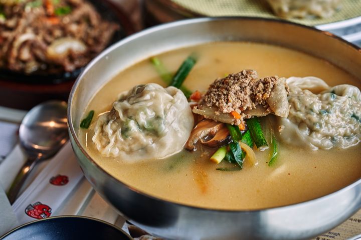Myeongdong Gyoza Kalguksu