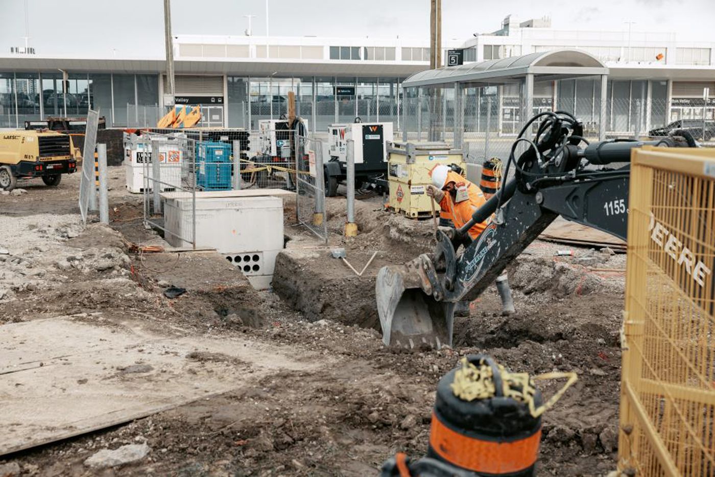 ontario line elevated stations