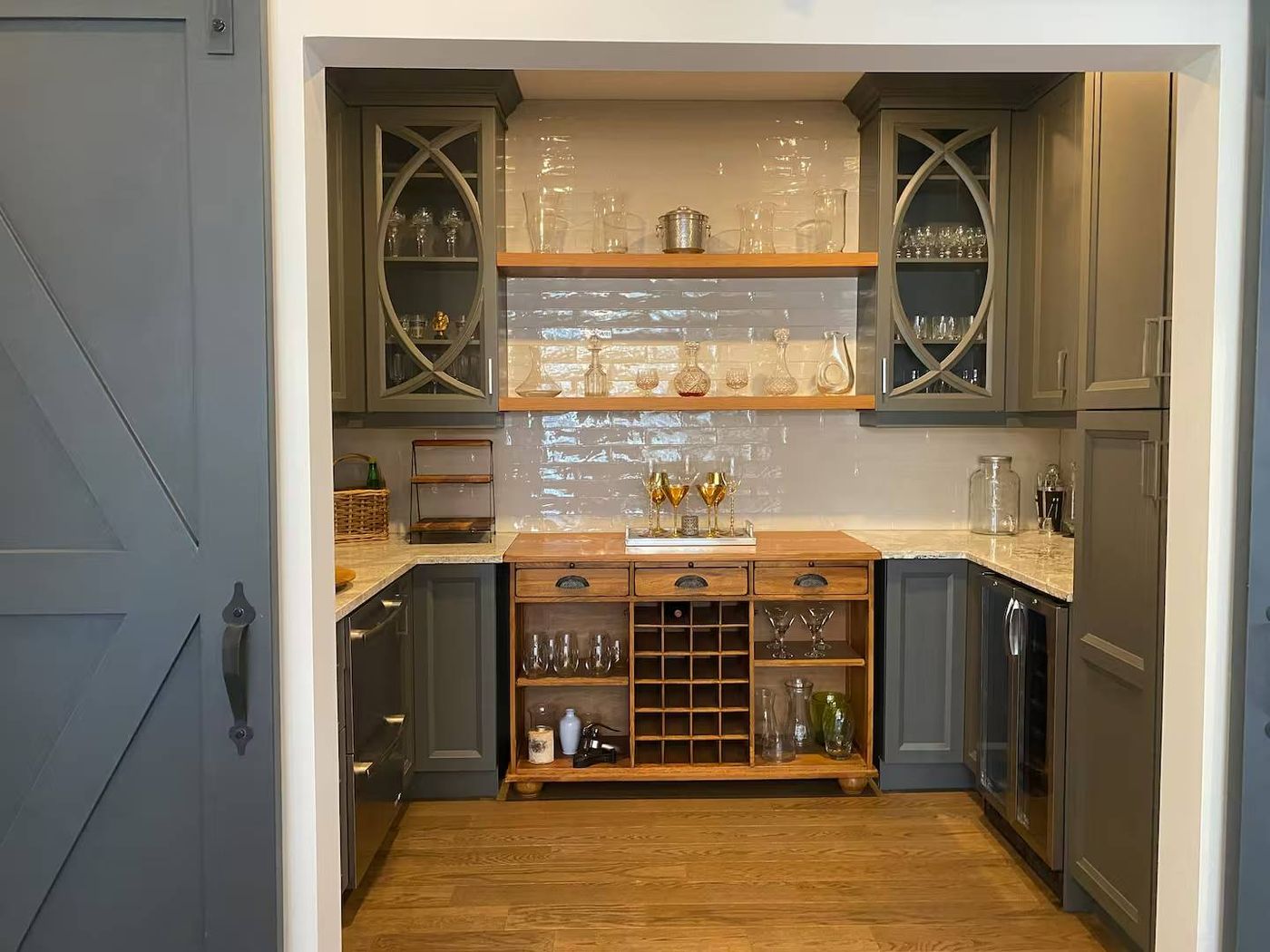 The Santa Clause House Oakville Airbnb2