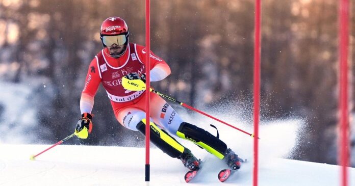 Swiss skier Loic Meillard leads 3 Norwegians in 1st run of Val d’Isere slalom