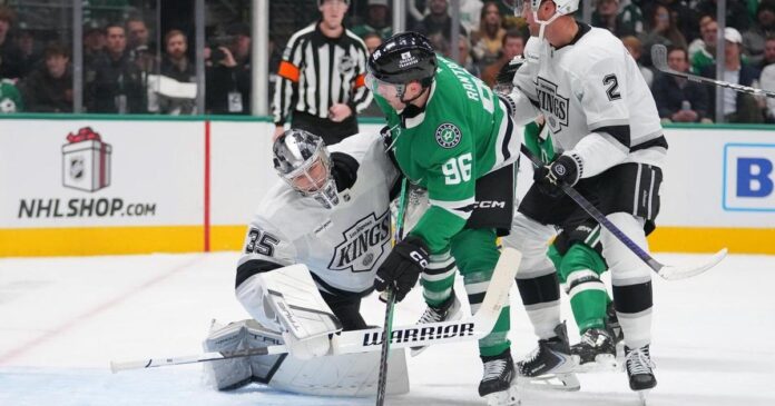 Rantanen, Duchene, Johnston each have goal and assist as Stars beat Kings 4-1