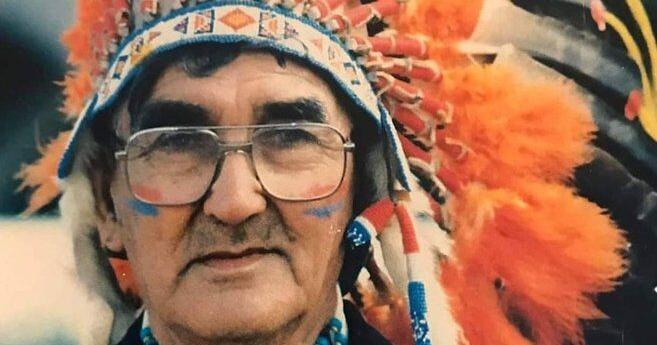 Manitoba museum repatriates sacred headdress to Long Plain First Nation