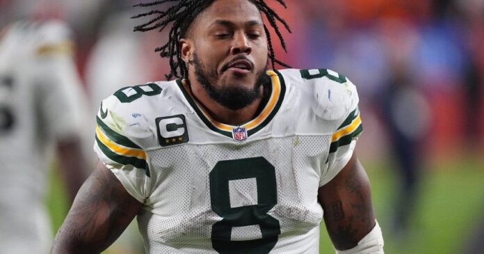 Packers’ Josh Jacobs says he hurt his knee again in loss to Broncos. He still wants to play Saturday