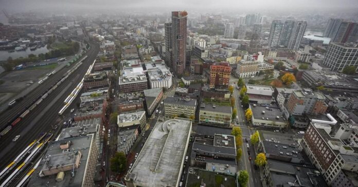 Residents unconvinced by Vancouver’s plan to replace Downtown Eastside rooming houses