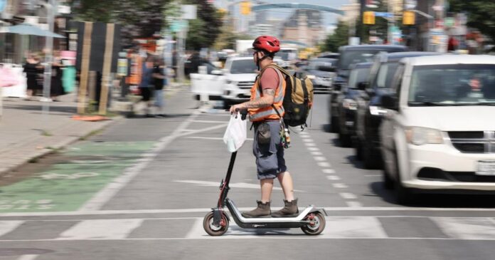 Toronto councillors want e-bikes, e-scooters off the sidewalk. Now, staff just need to figure out how to make it happen