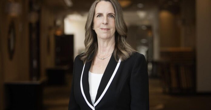 CEO of Ontario real estate regulator out in wake of iPro Realty scandal