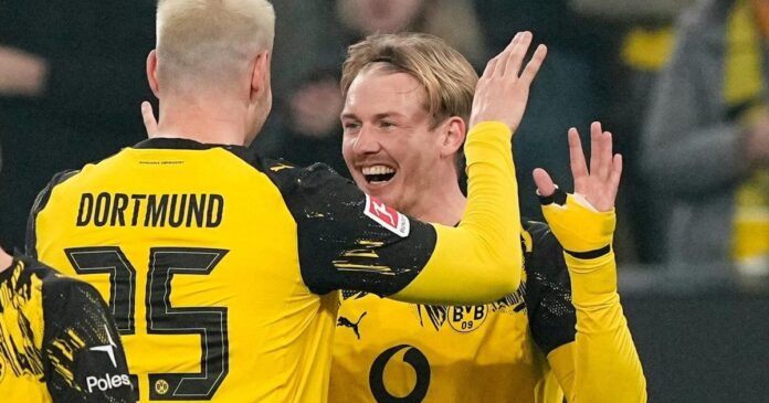 Dortmund up to second in Bundesliga after comfortable win over Monchengladbach