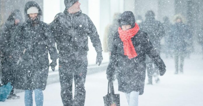 Mix of snow, ice and freezing rain creates hazardous roads, affects flights at Pearson