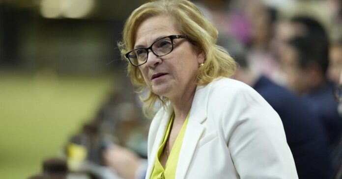 Are you a Canadian by descent? New citizenship rules are in effect for ‘Lost Canadians’