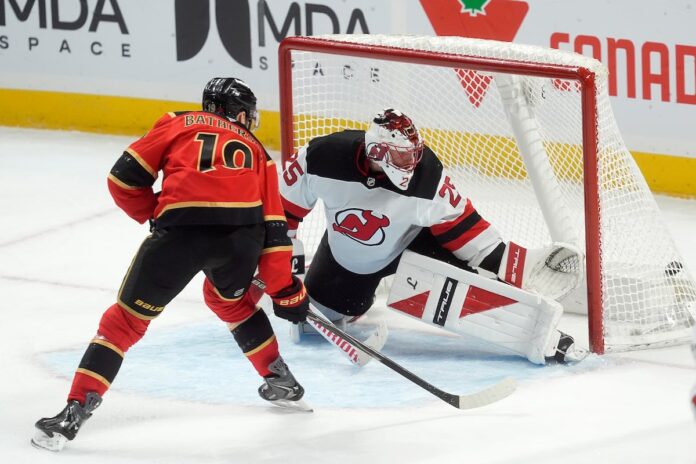 Glass helps Devils break through, downing Sens to end five-game skid 