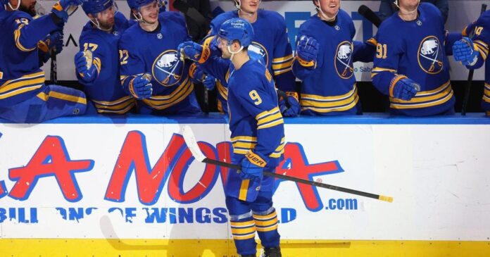 Josh Norris and Zach Benson score in 2nd period as as Sabres beat Devils 3-1 for 6th straight win