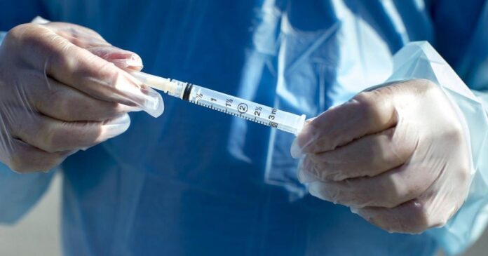 Manitoba offers free vaccines for areas hit by hepatitis A outbreak