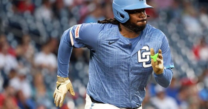Minnesota Twins and first baseman Josh Bell finalize $7 million, 1-year contract