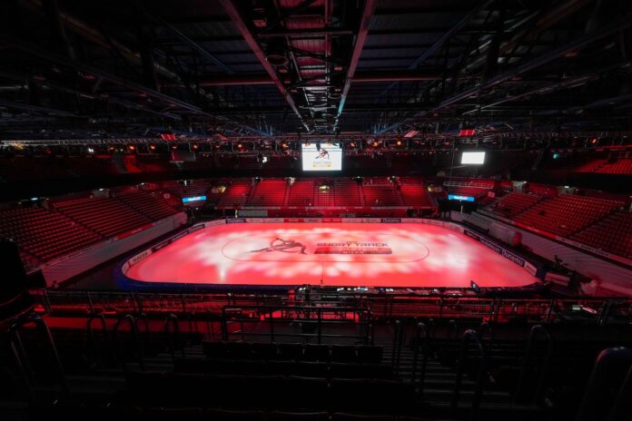 Skate Canada to cancel Alberta events, citing provincial gender law