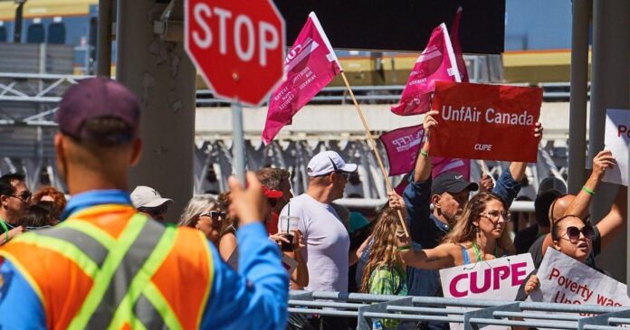 Smooth sailing or turbulence ahead? A look at the airline labour talks on the horizon