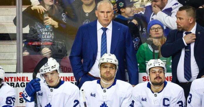 Toronto Maple Leafs fire power-play coach for obvious reasons