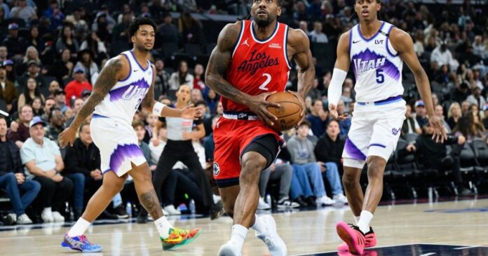 Kawhi Leonard’s 45 points with bloodied nose lead Clippers to 6th straight win, 118-101 over Jazz