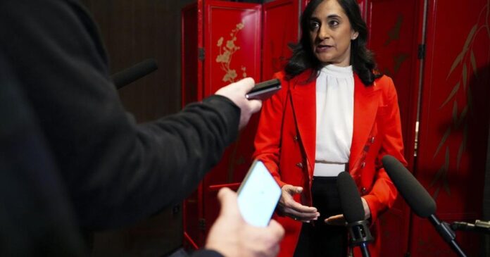 China’s top diplomat hails new relations with Canada amid “complex” global changes