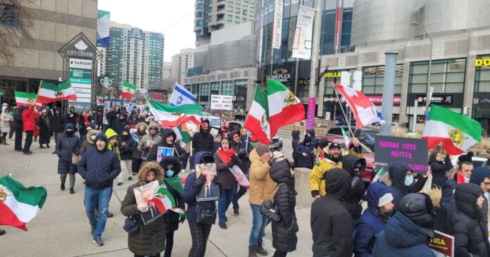 Iranians in Toronto stand in solidarity against Islamic regime in North York protest