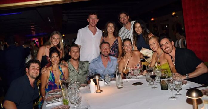 Several Toronto Blue Jays players link up for off-season vacation